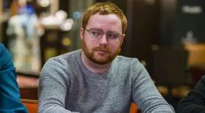 Niall Farrell Proceeds as Chip Leader to partypokerLIVE Nottingham £10,300 High Roller Day 2