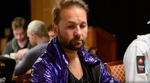 Daniel Negreanu Rebukes Phil Hellmuth for His Arrogance on Twitter