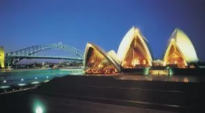 Two Senators Urge Australian Federal Government to Lift Online Poker Ban