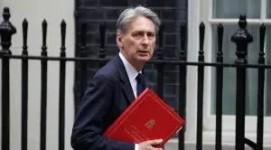Chancellor Hammond Says FOBT Crackdown Was Put Off Following Gambling Industry’s Lobbying