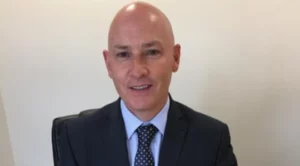 Isle of Man Gambling Regulator’s CEO to Retire by the End of 2024, Stephanie Peacock Announced as Parliamentary Under Secretary of State in UK’s DCMS