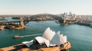 Gambling-Industry Sponsorship at Political Fundraiser Rekindles Australian Lobbying Debate